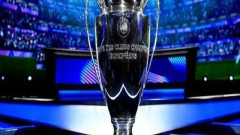 “冰雪梦幻，亚洲情谊深：现刻展露真挚景致”